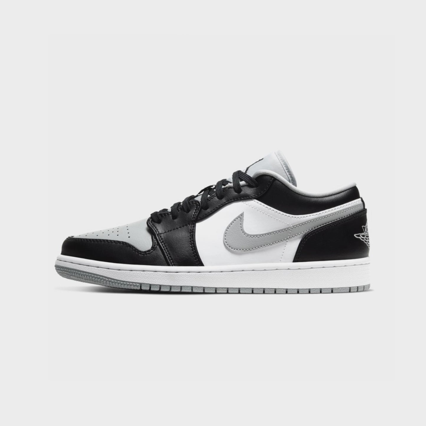 Jordan 1 Low “ Black / Light Smoke Grey ‘’