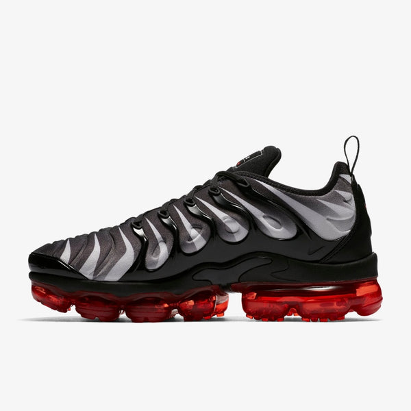 Nike Air Vapor Max Plus “Shark ”