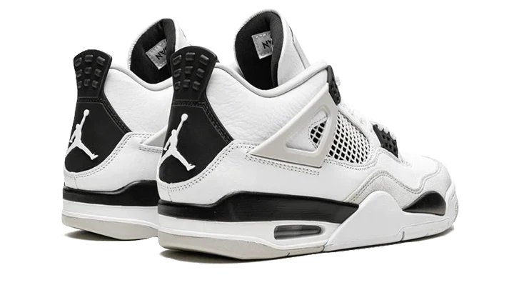 Air Jordan Retro 4 - ''Military Black''