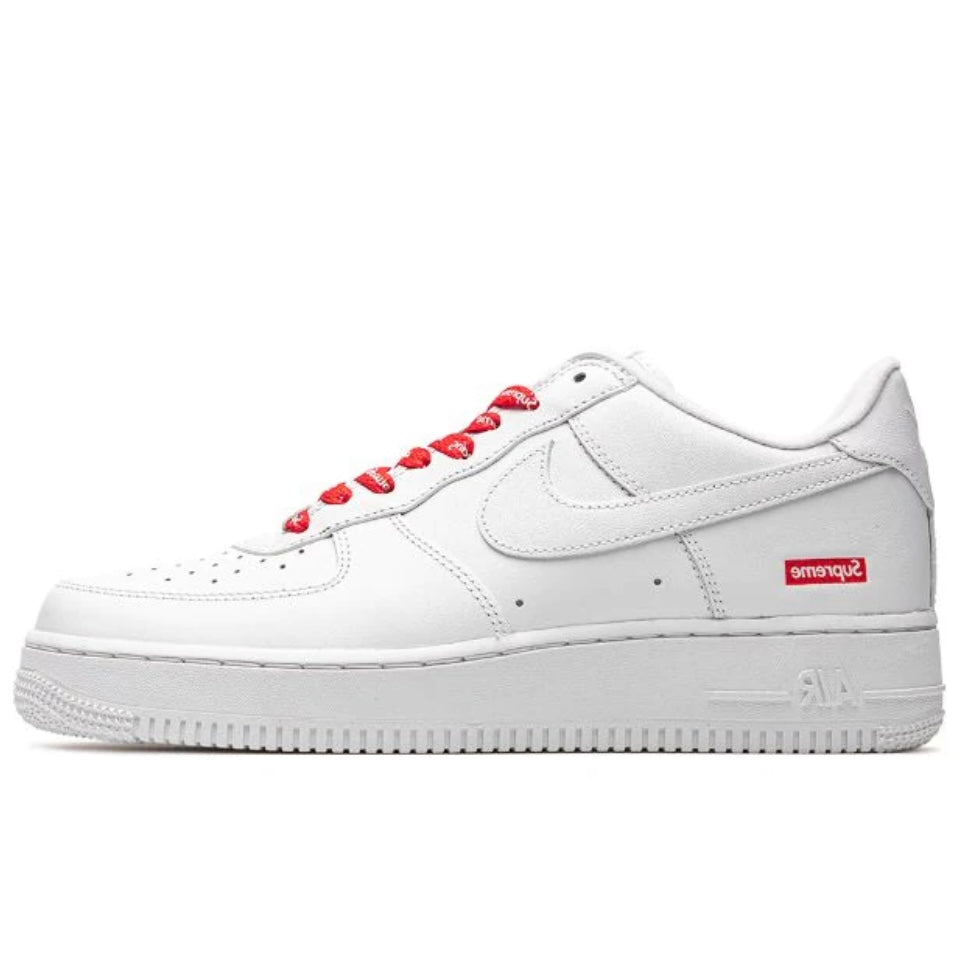 Nike Air Force 1 07’ Supreme White